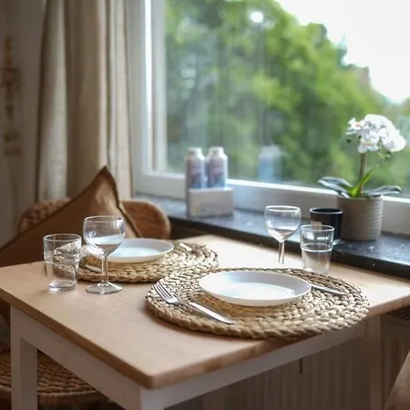 Boho Stil Mit Flussblick Nahe Stadtzentrum Appartamento