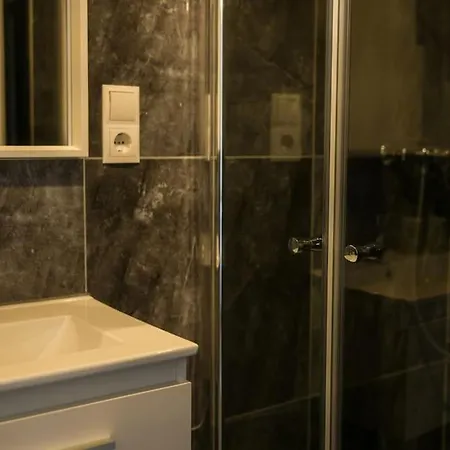 Boho Stil Mit Flussblick Nahe Stadtzentrum Apartment